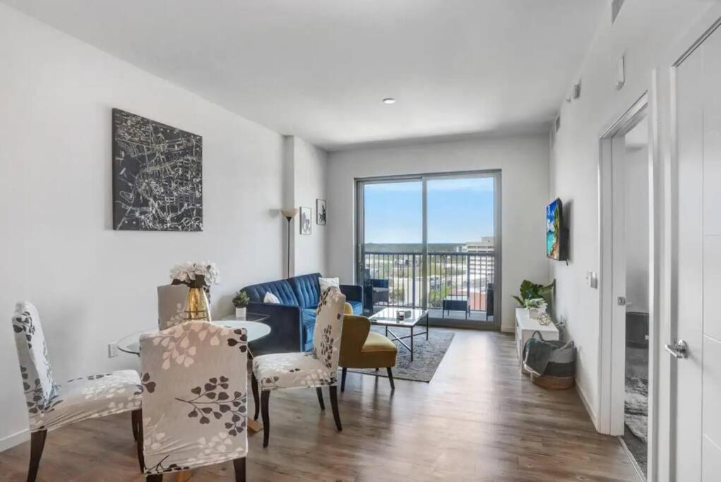 1Br Oasis In Downtown Tampa W Balcony & City Views المظهر الخارجي الصورة